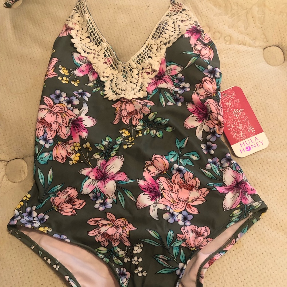 New hula honey  low cut one piece